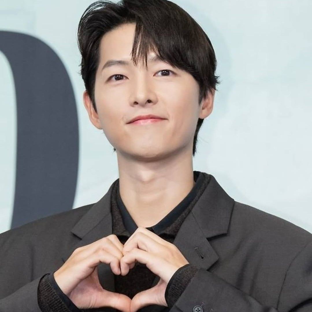 Latest photo of Song Joongki