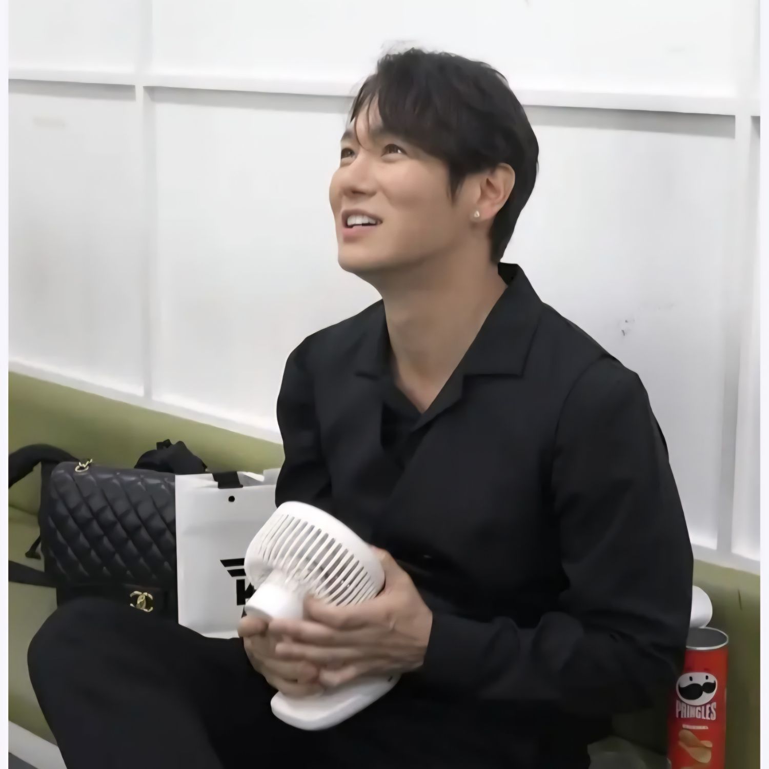 Latest photo of Hwanhee