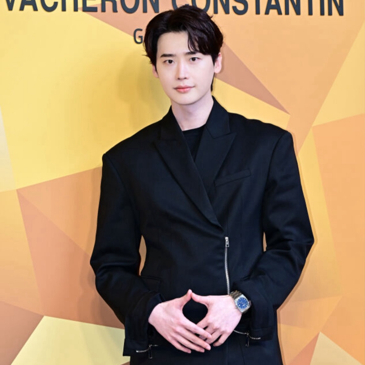 A moment captured by a fan of Lee Jongsuk