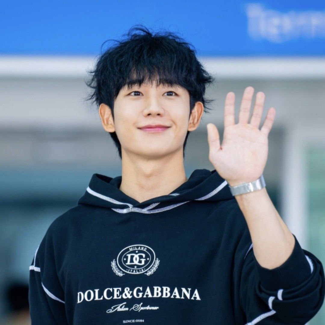 Latest photo of Jung Haein