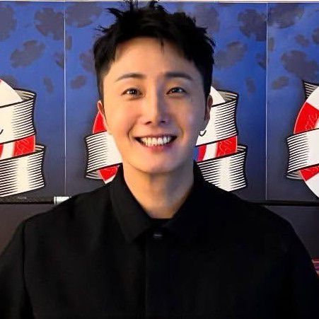 Recent activity shot of Jung Ilwoo