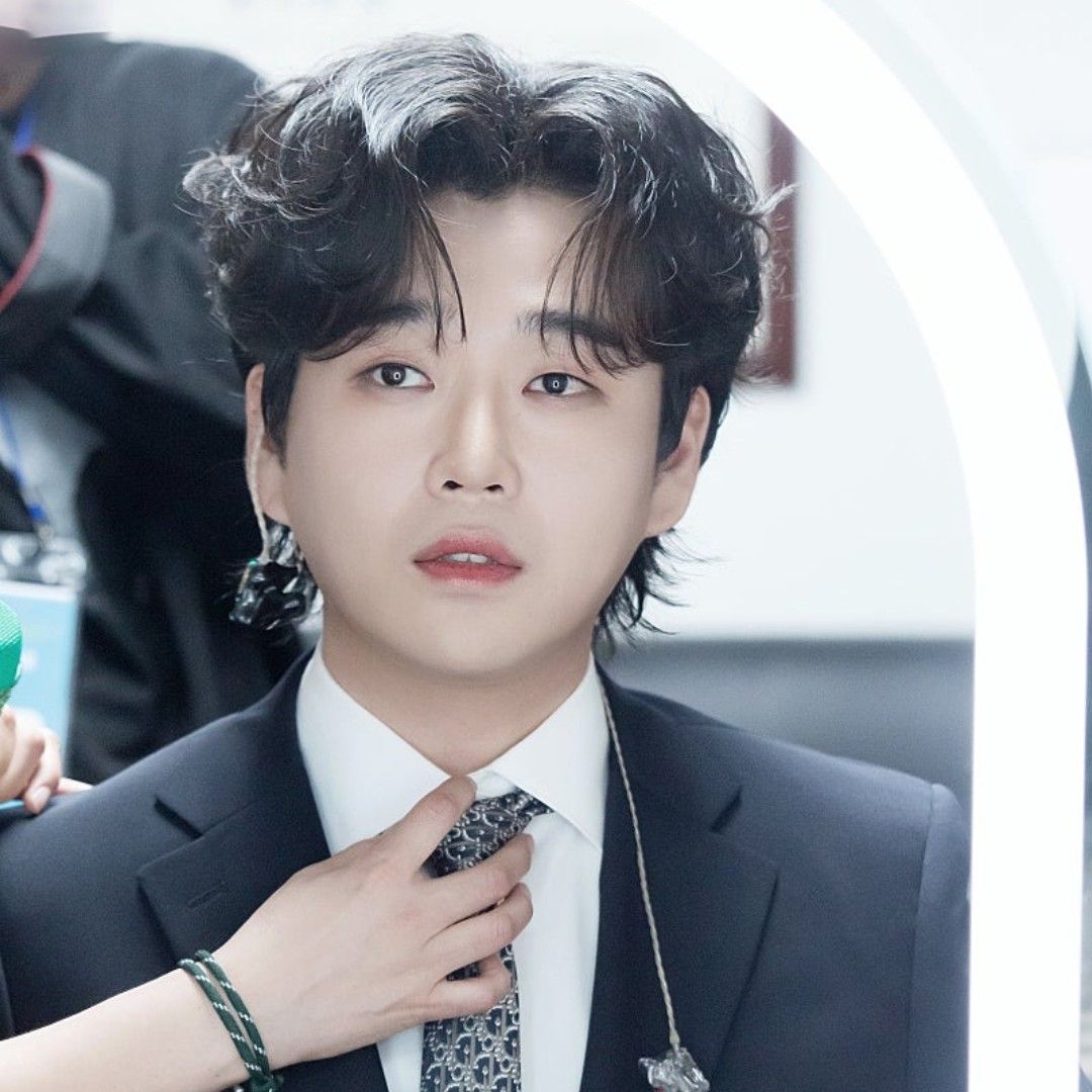 Latest photo of Hwang Youngwoong