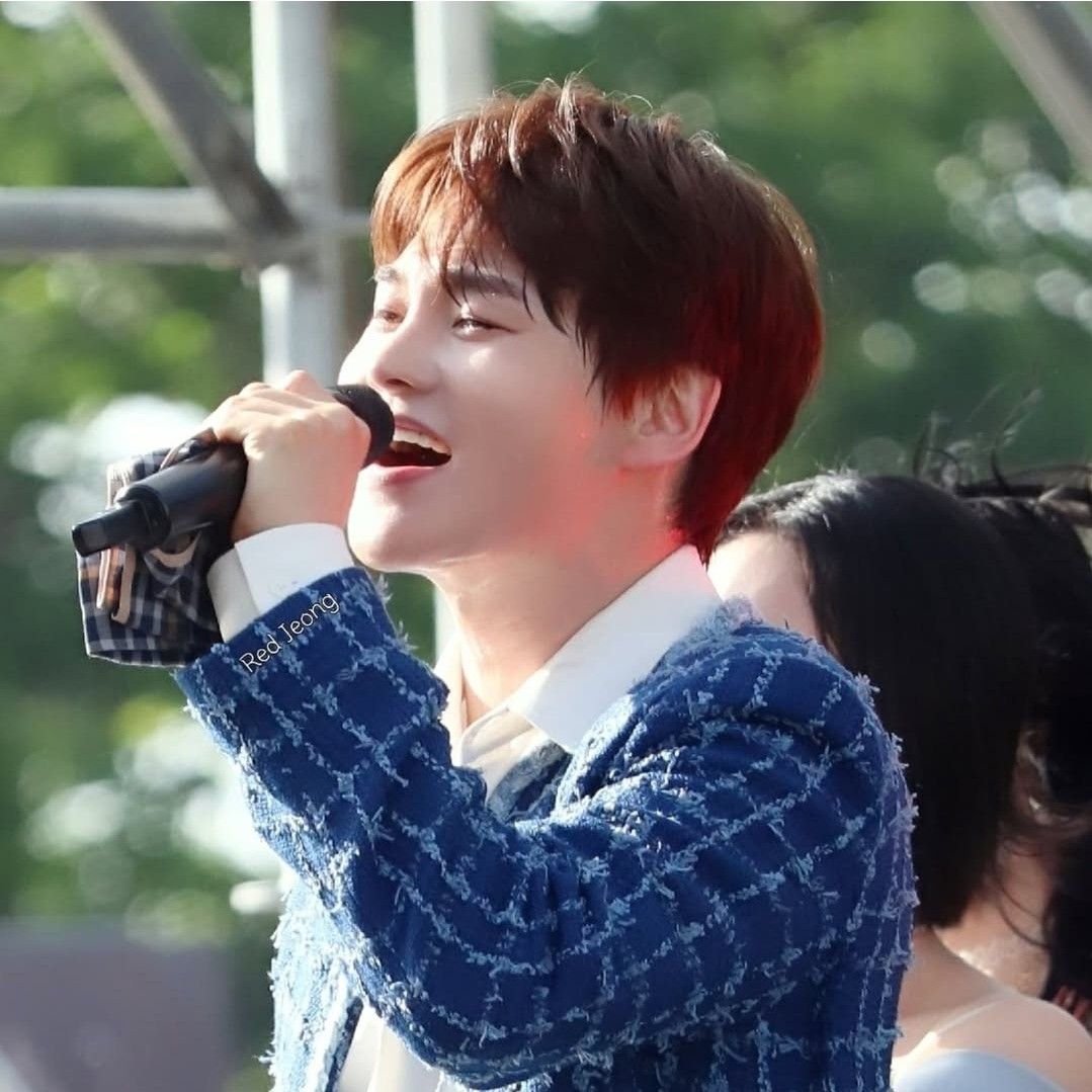박서진의 비하인드 컷