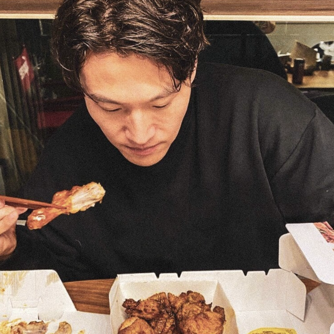 Latest photo of Kim Jongkook