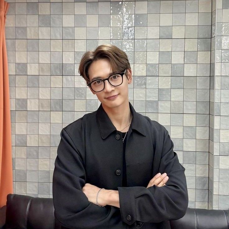 최민호 최근 활동샷