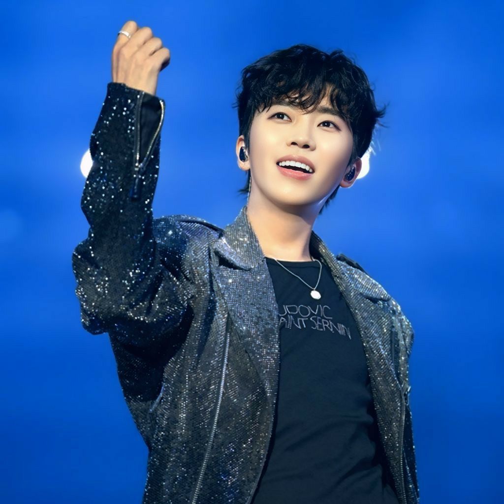 Momen yang diabadikan oleh penggemar Lim Youngwoong