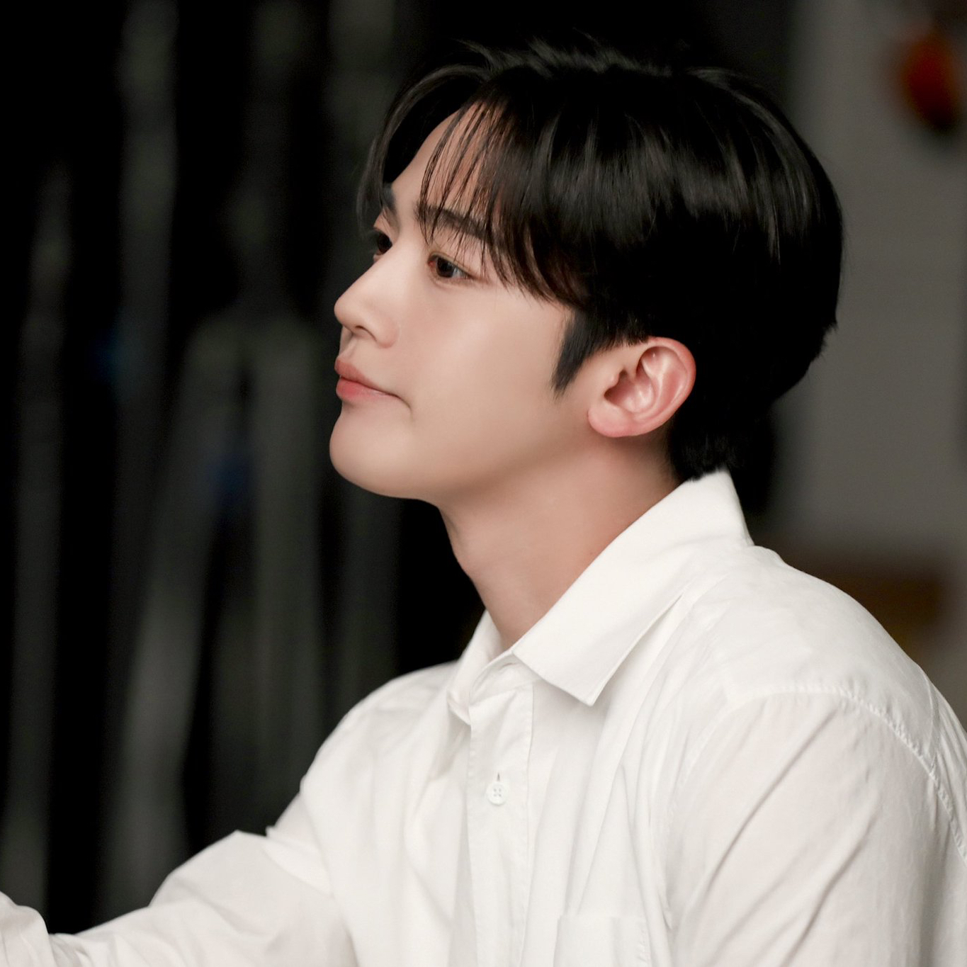 Behind-the-scenes cut of Kim Yohan
