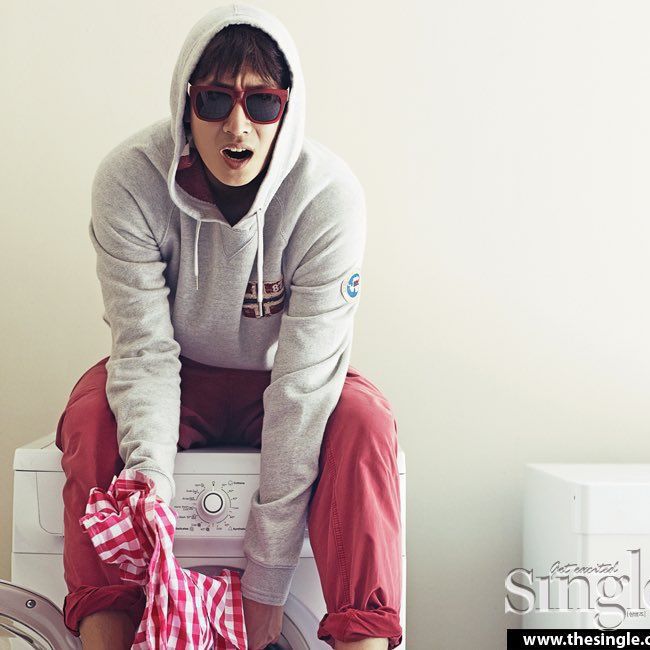 Recent activity shot of Lee Sunkyun