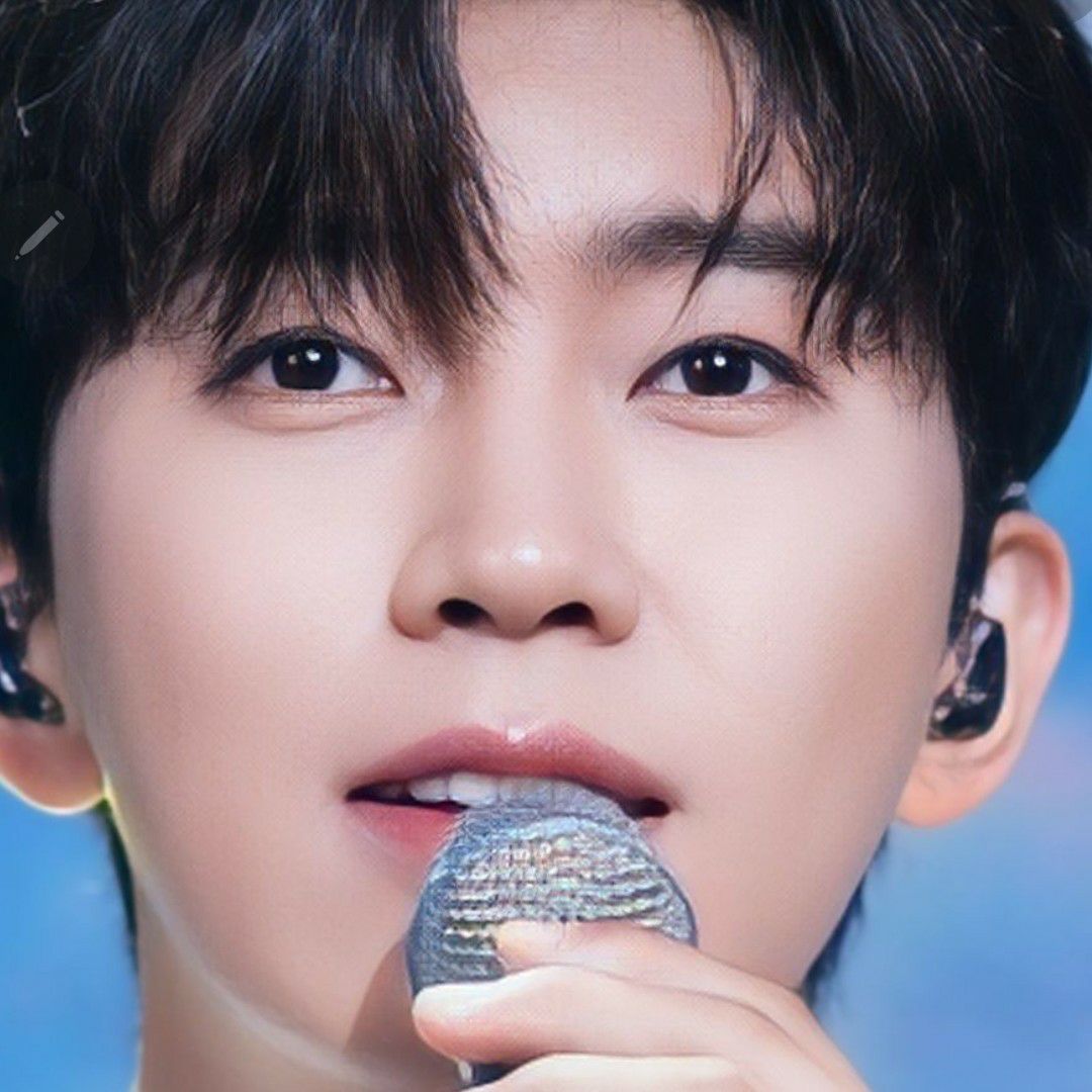 Latest photo of Lim Youngwoong