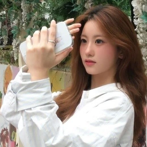 Recent activity shot of Oh Yujin