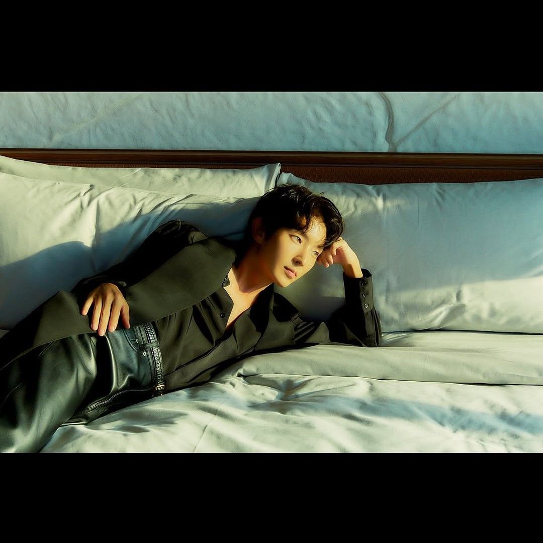 Latest photo of Lee Joongi