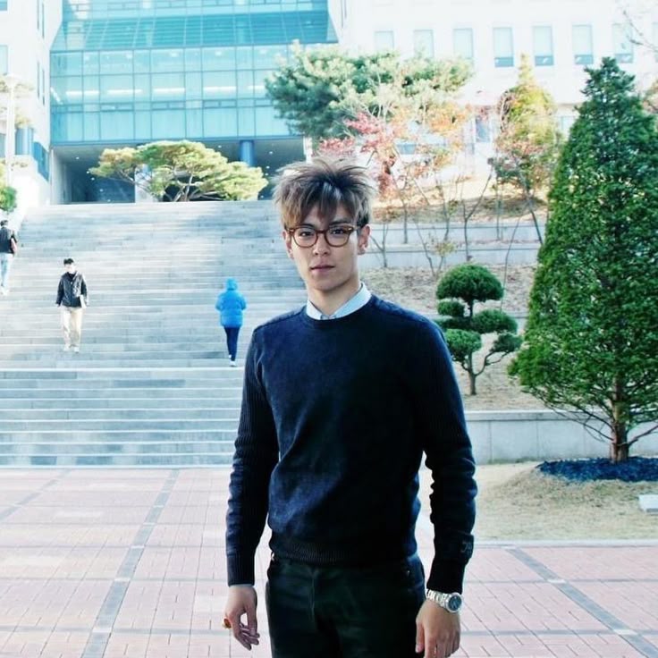 A moment captured by a fan of T.O.P