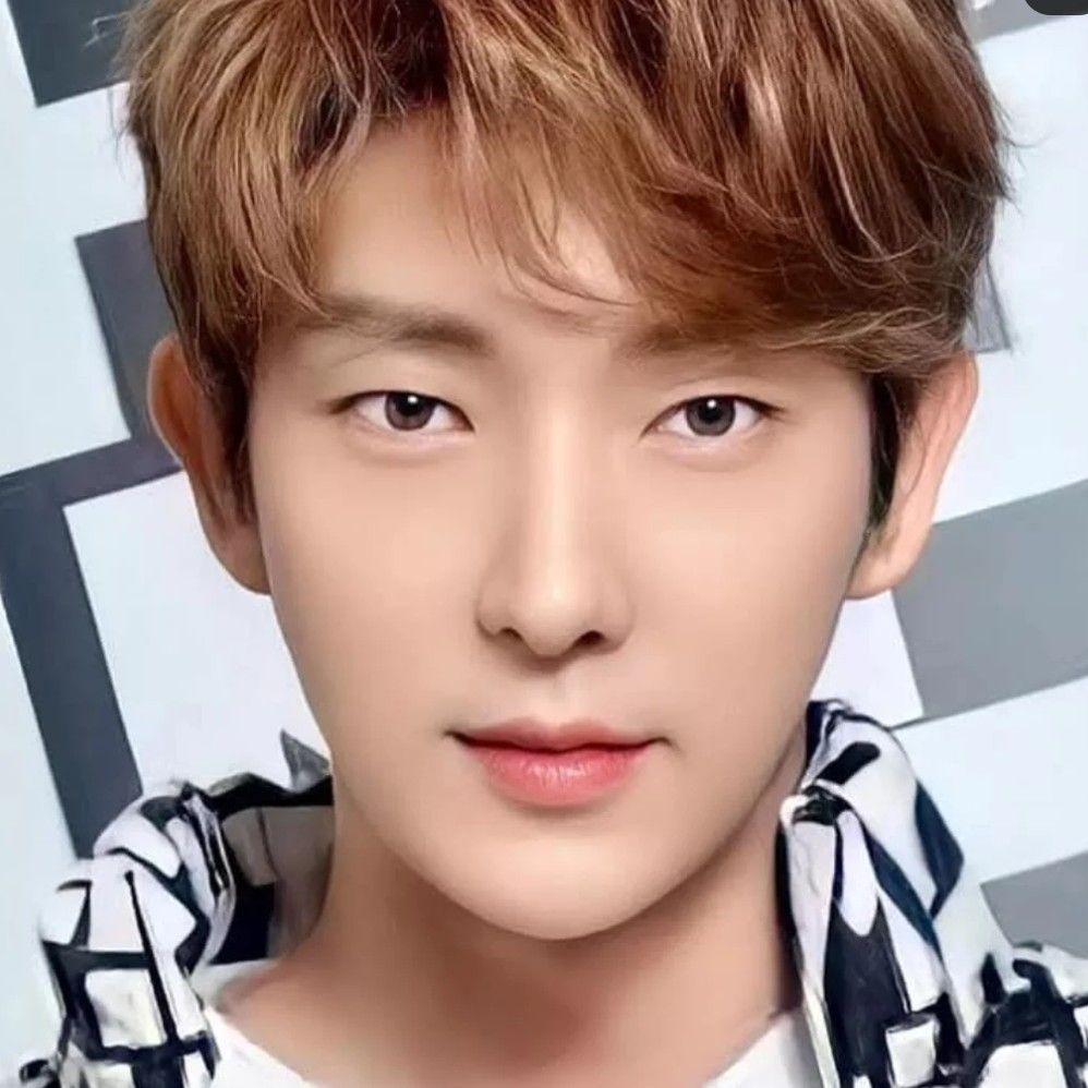 Recent activity shot of Lee Joongi