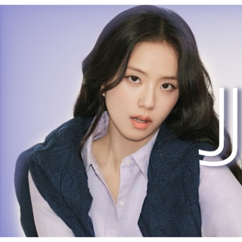 Latest photo of Jisoo (1995)