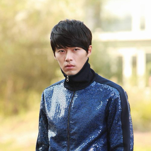 Foto kegiatan terbaru dari Hyun Bin