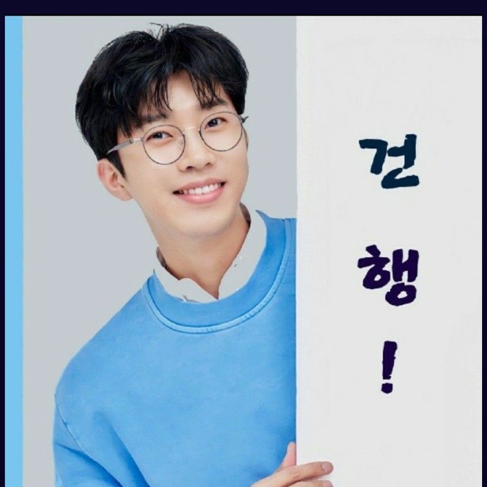 Behind-the-scenes cut of Lim Youngwoong