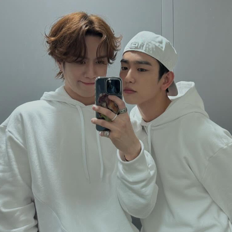 Latest photo of Park Jinyoung