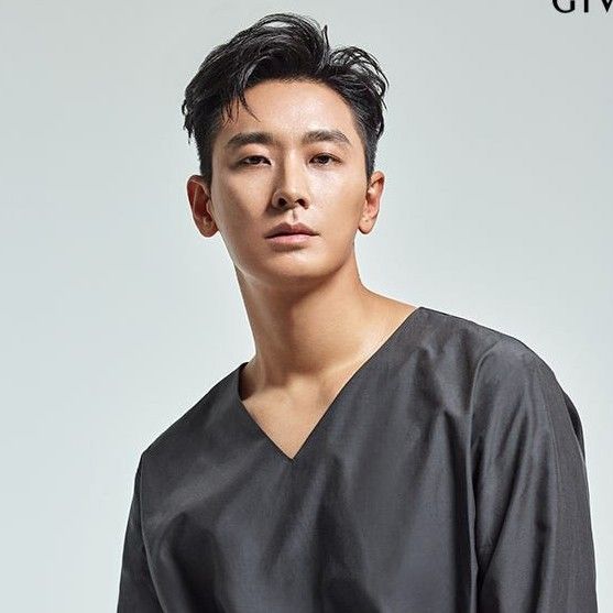 Recent activity shot of Joo Jihoon