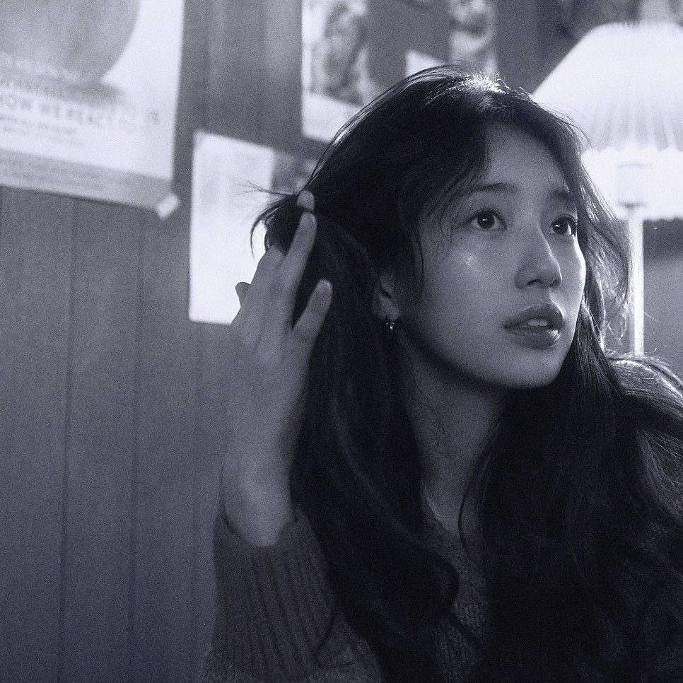 Behind-the-scenes cut of Bae Suzy