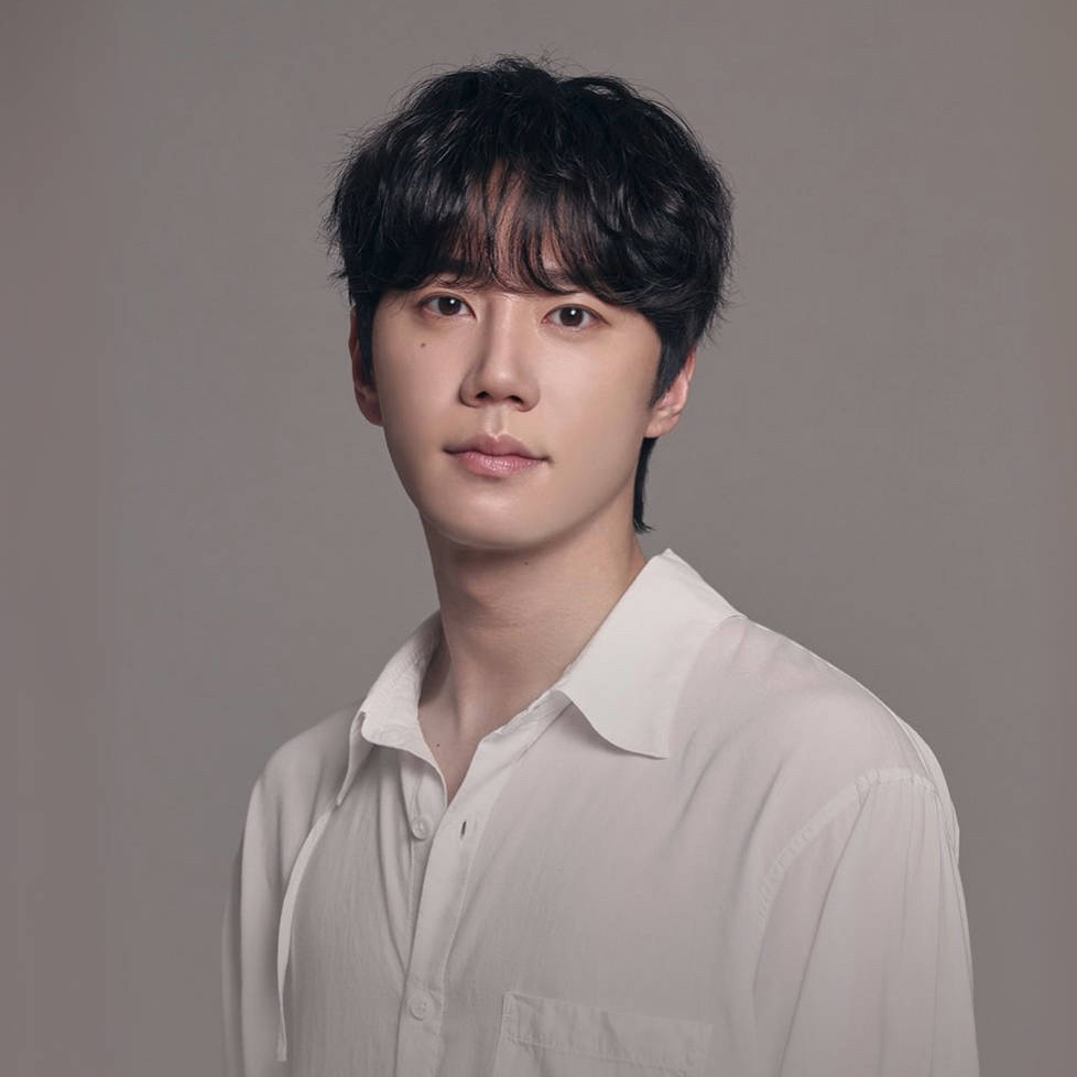 Recent activity shot of Lee Junyoung