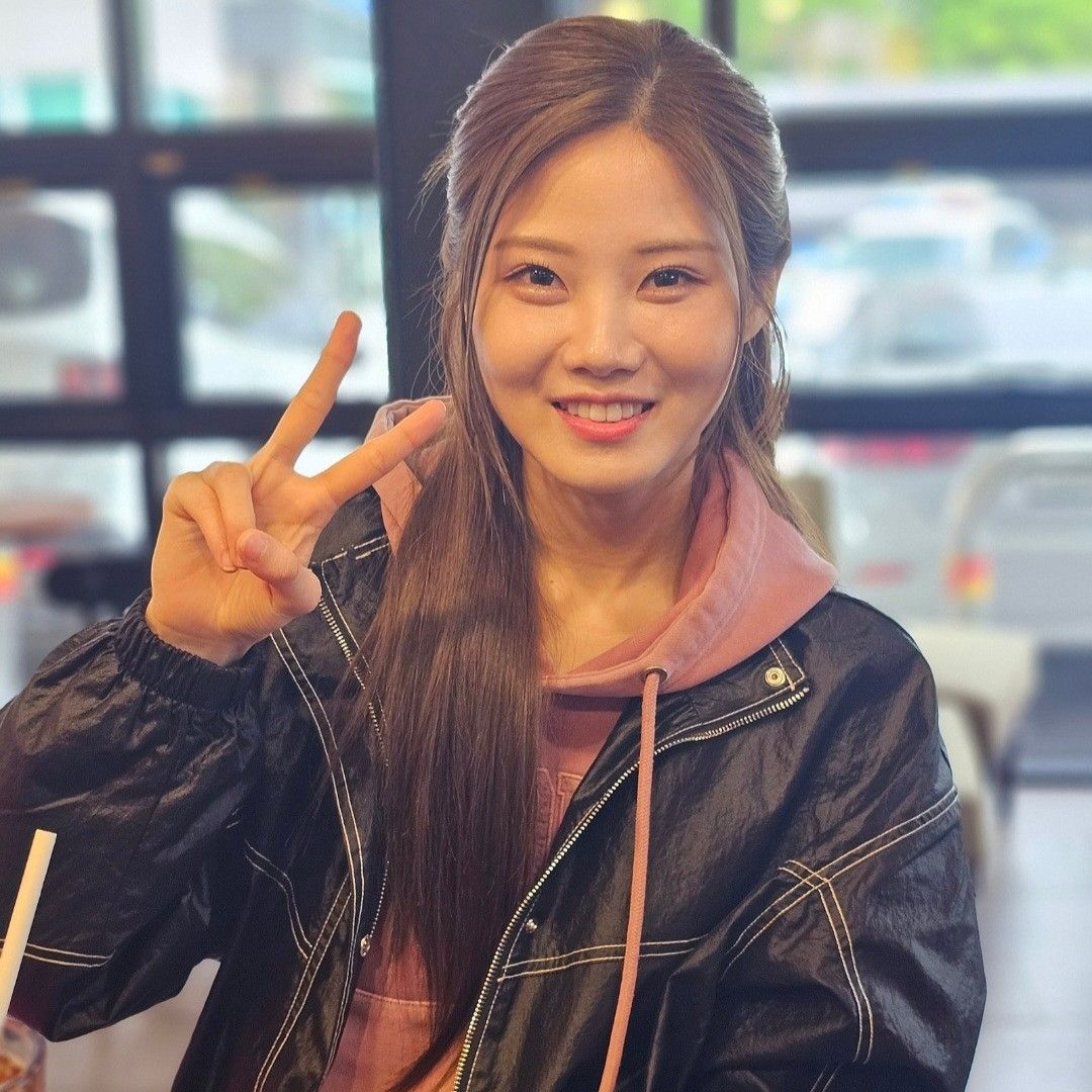 Recent activity shot of Bae Ahyeon