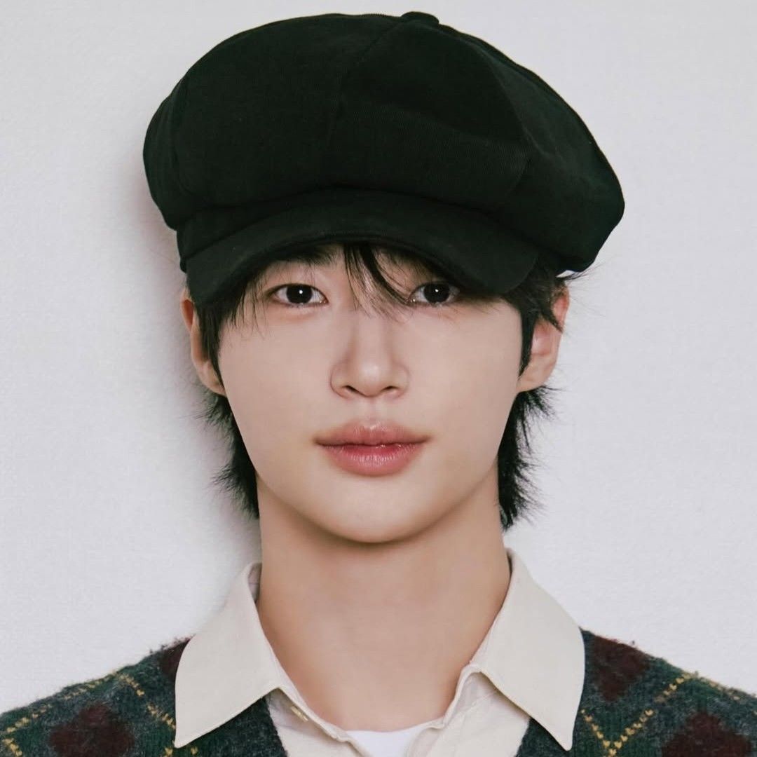 边佑锡的近期活动照