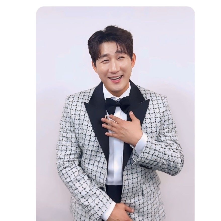Behind-the-scenes cut of Na Sangdo