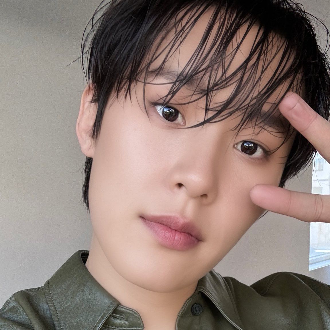 Recent activity shot of Kim Sungcheol