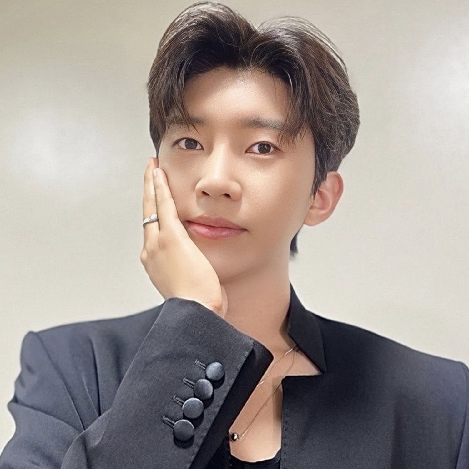 Latest photo of Lim Youngwoong
