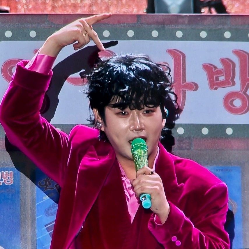 Latest photo of Hwang Youngwoong