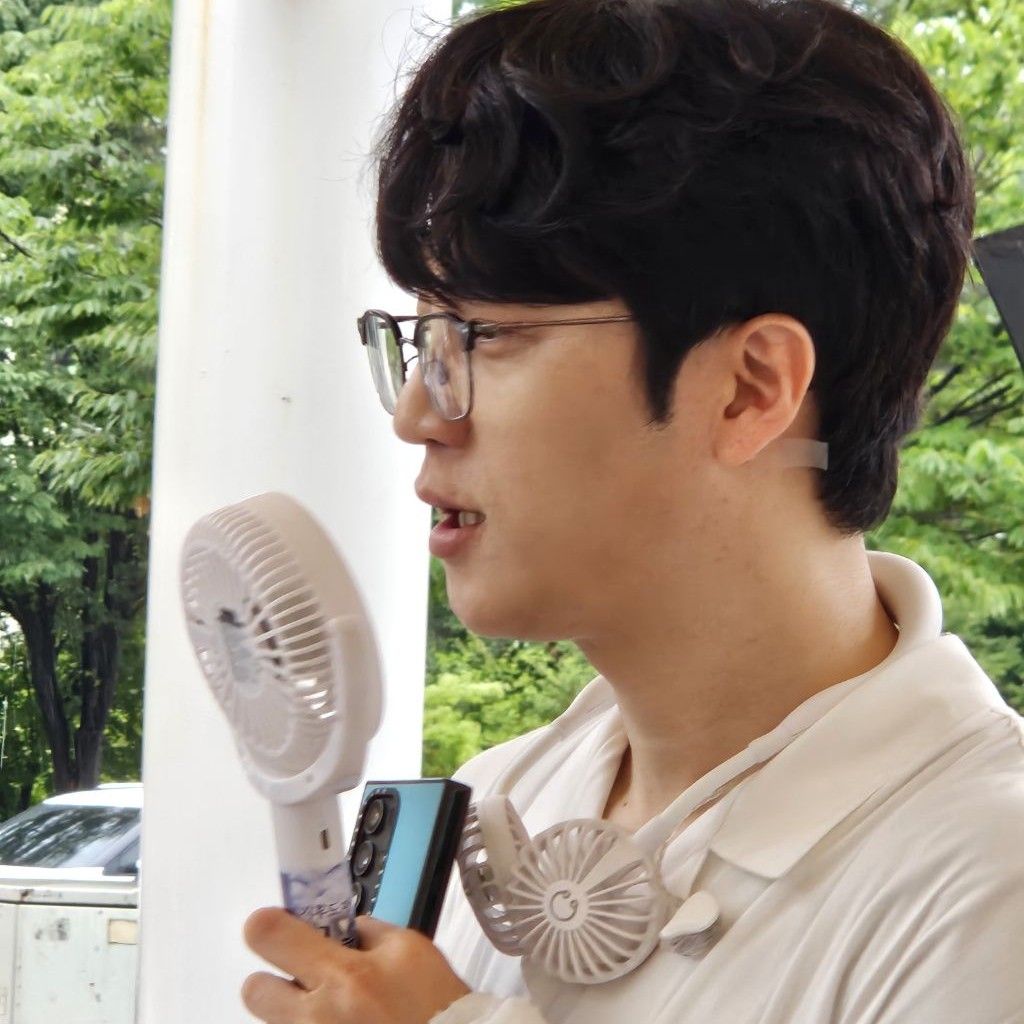 A moment captured by a fan of Park Jihoo (Mr. Trot 3)