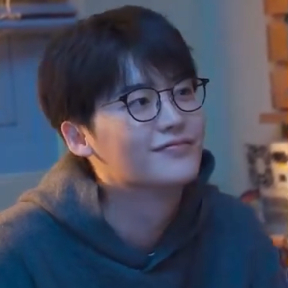 Recent activity shot of Lee Jongsuk