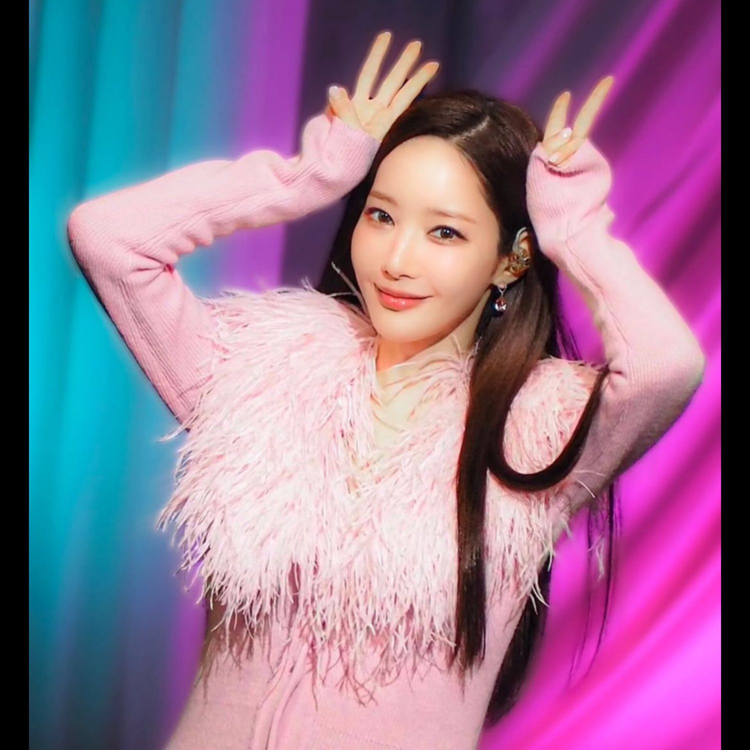 Recent activity shot of Park Minyoung