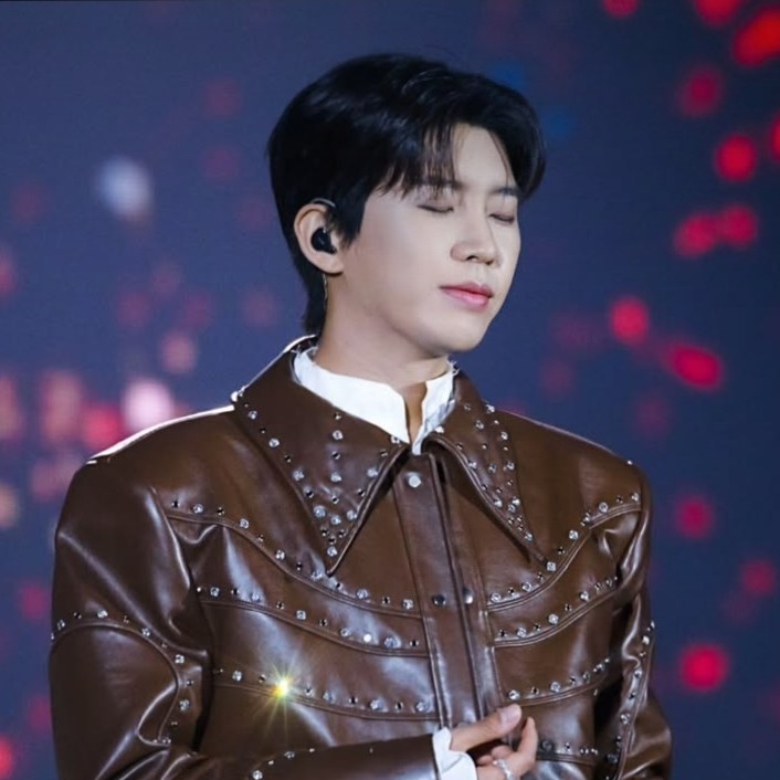 Behind-the-scenes cut of Lim Youngwoong