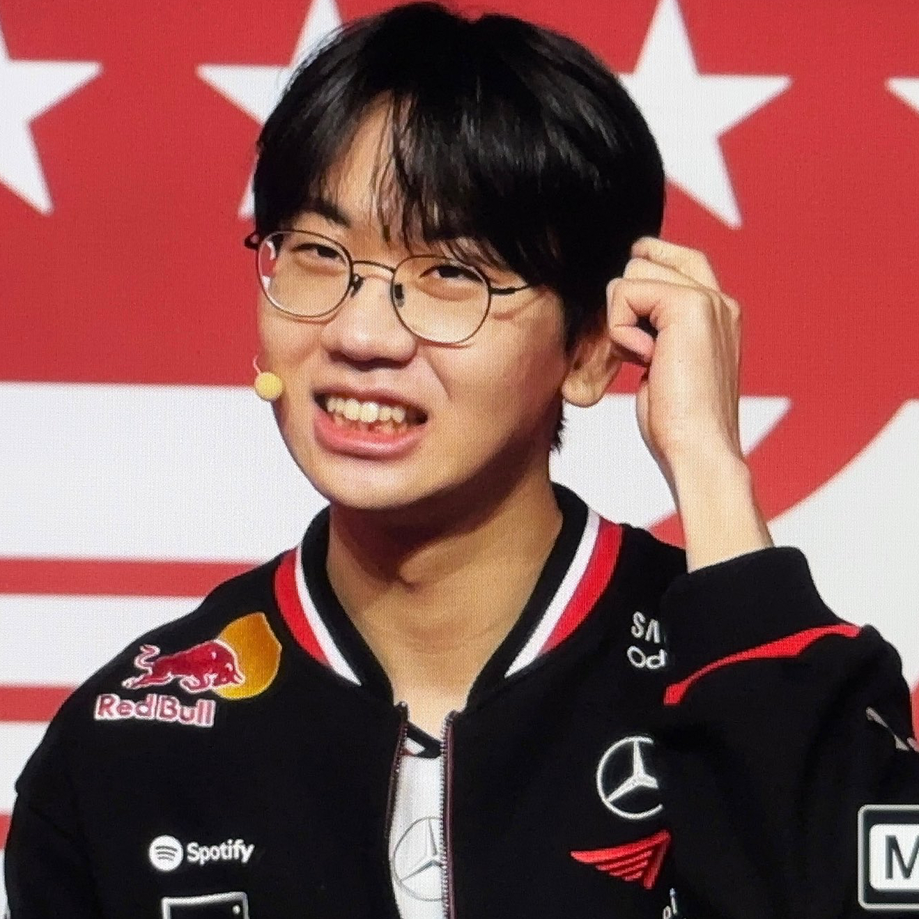 Behind-the-scenes cut of Doran