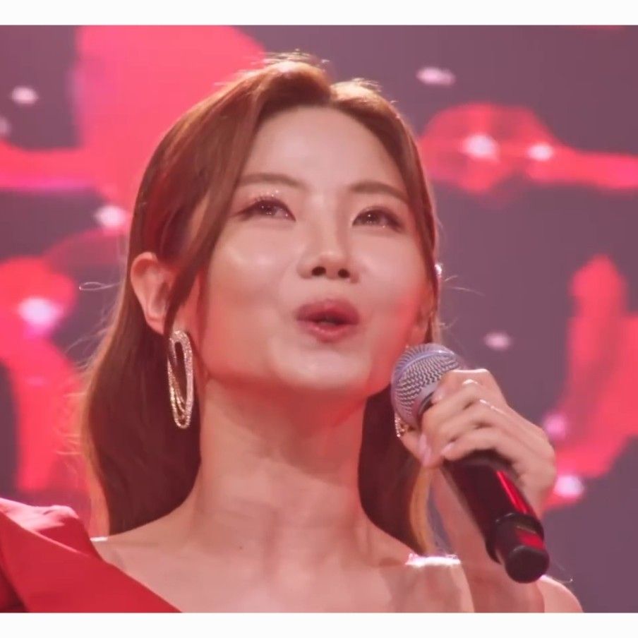 Recent activity shot of Bae Ahyeon