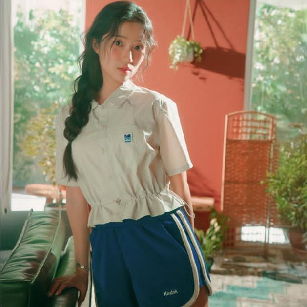Behind-the-scenes cut of Kim Hyeyoon