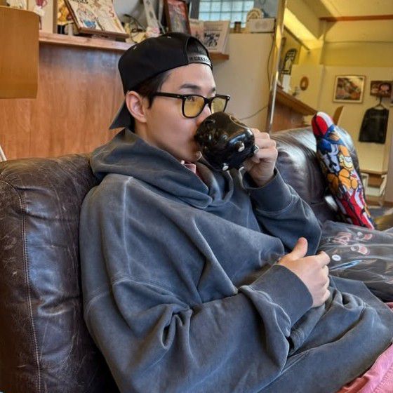 Behind-the-scenes cut of Henry