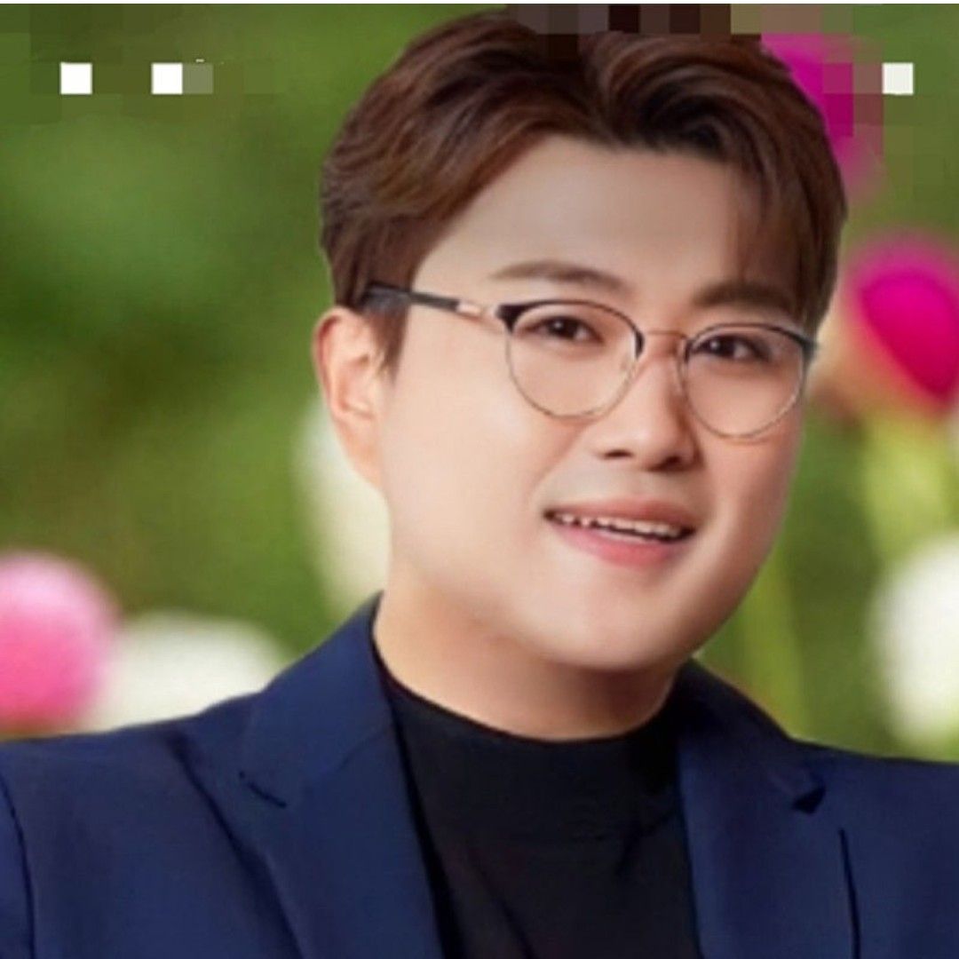 Momen yang diabadikan oleh penggemar Kim Hojoong