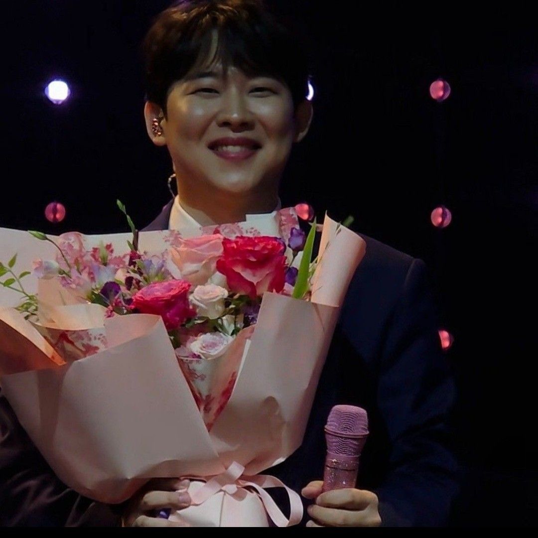 A moment captured by a fan of Jinuk
