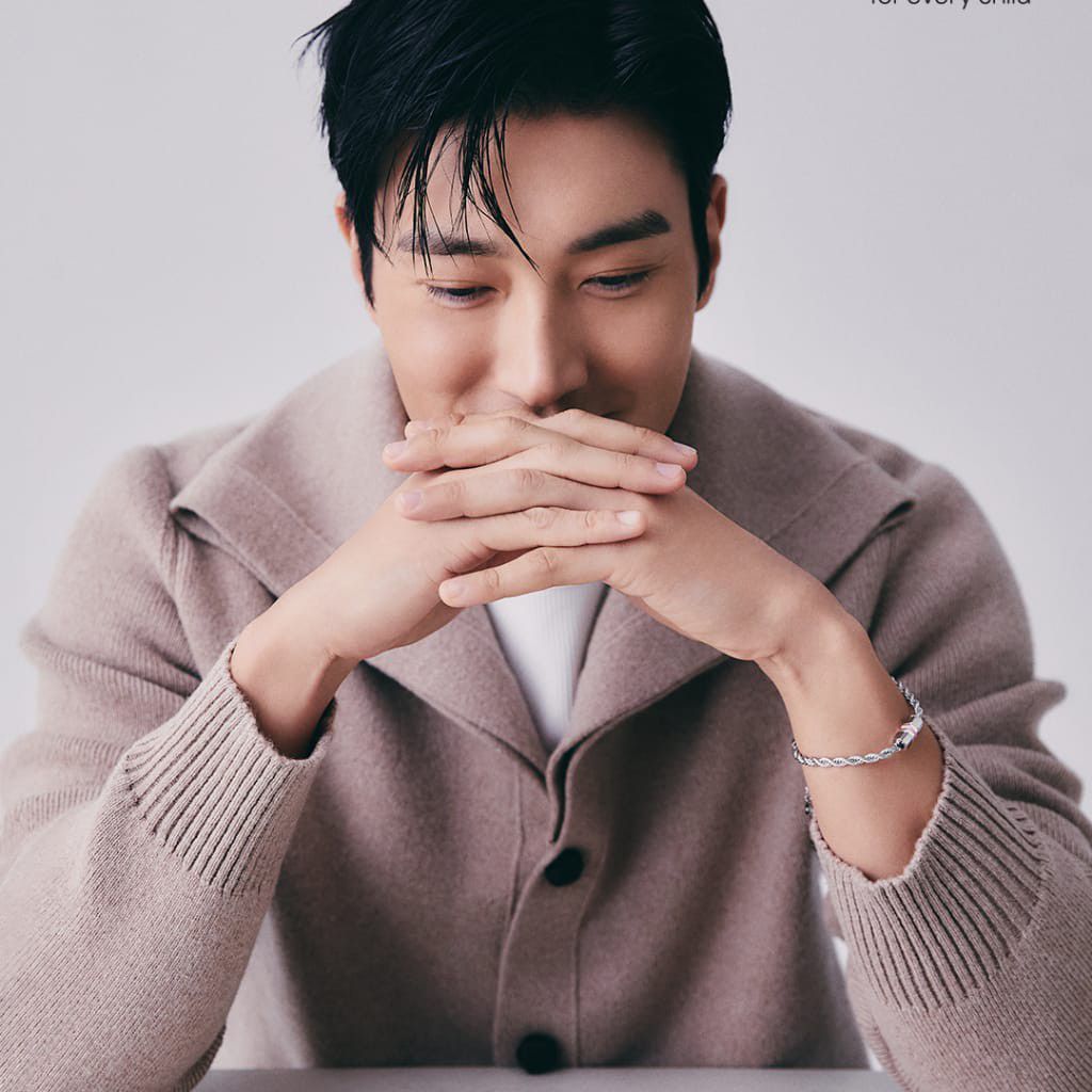 崔始源的最新照片