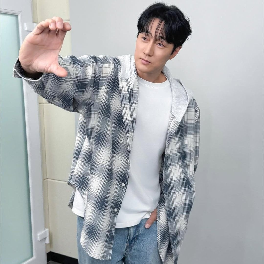 Recent activity shot of So Jisub