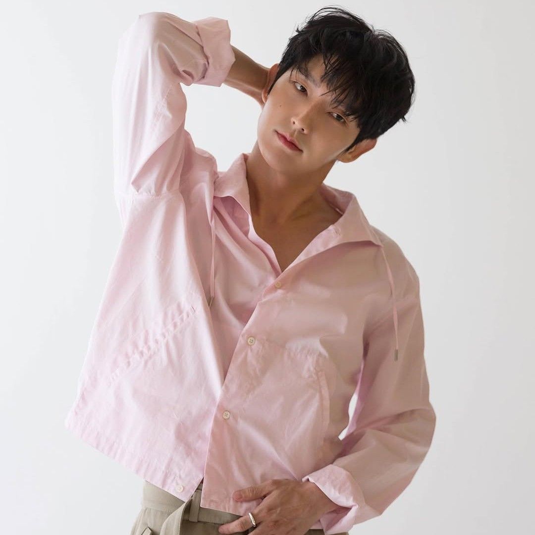 Latest photo of Lee Joongi