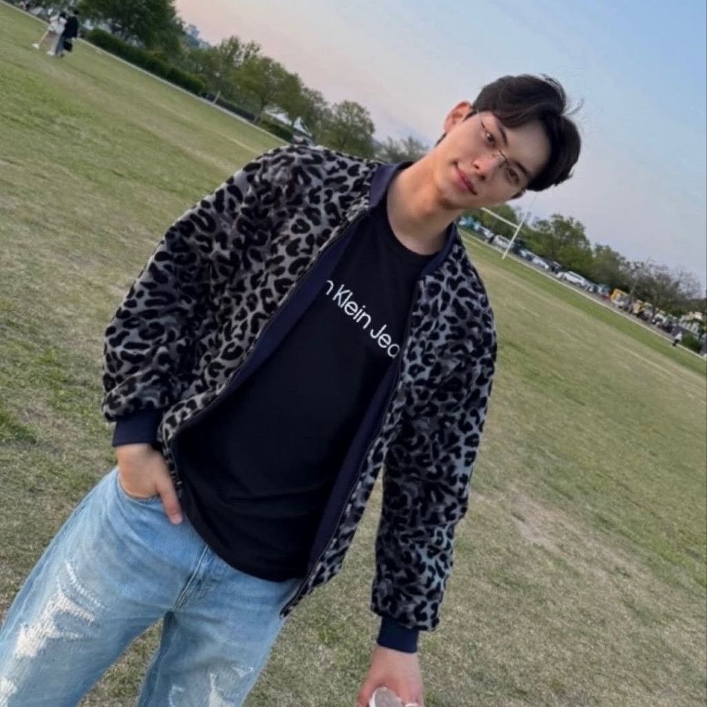 A moment captured by a fan of Lee Chaemin