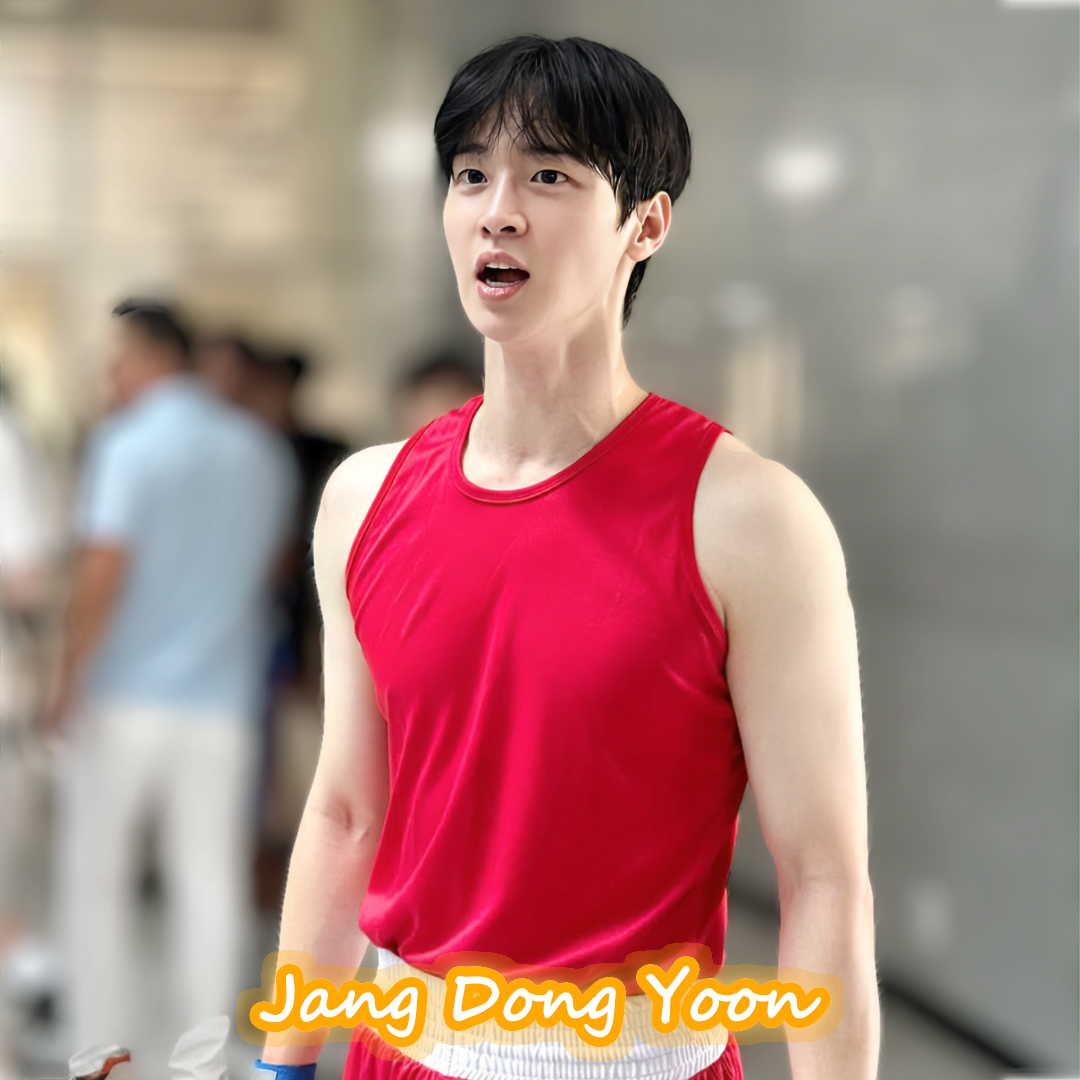 Behind-the-scenes cut of Jang Dongyoon