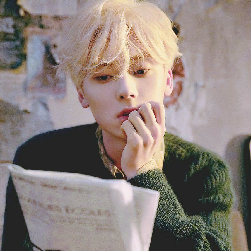 Behind-the-scenes cut of Hwang Minhyun
