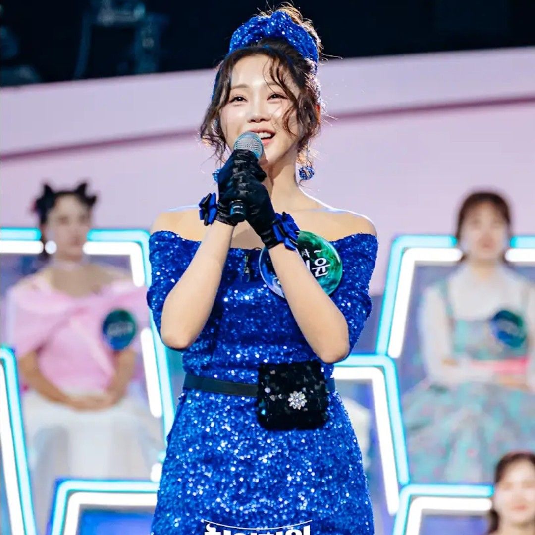 粉丝拍下的洪智允瞬间