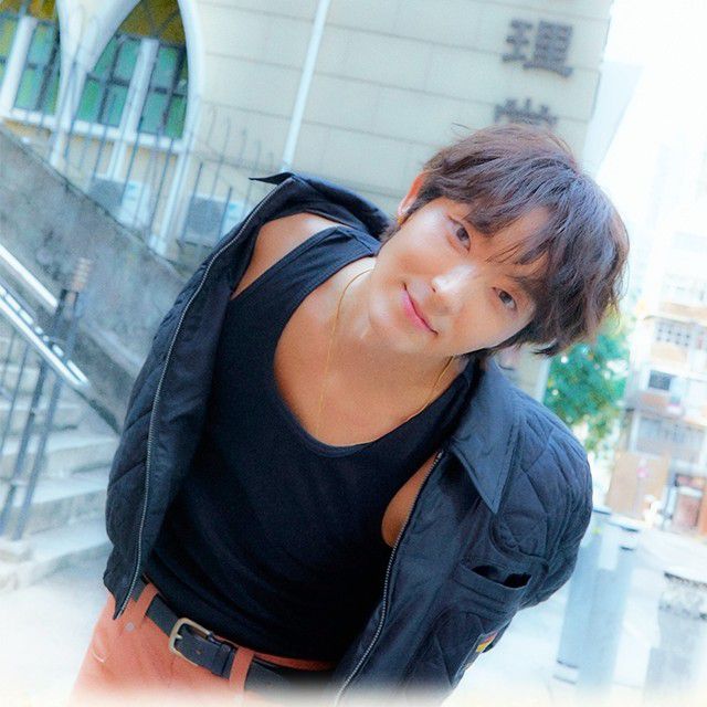 Latest photo of Lee Joongi