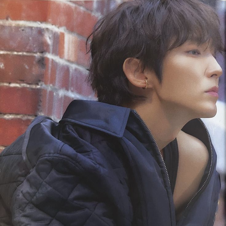 A moment captured by a fan of Lee Joongi