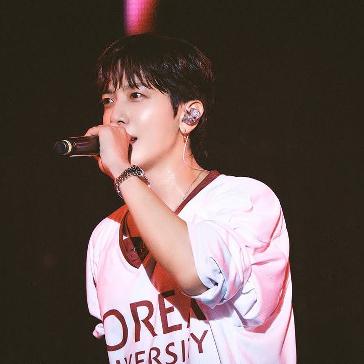 Latest photo of Jung Yonghwa